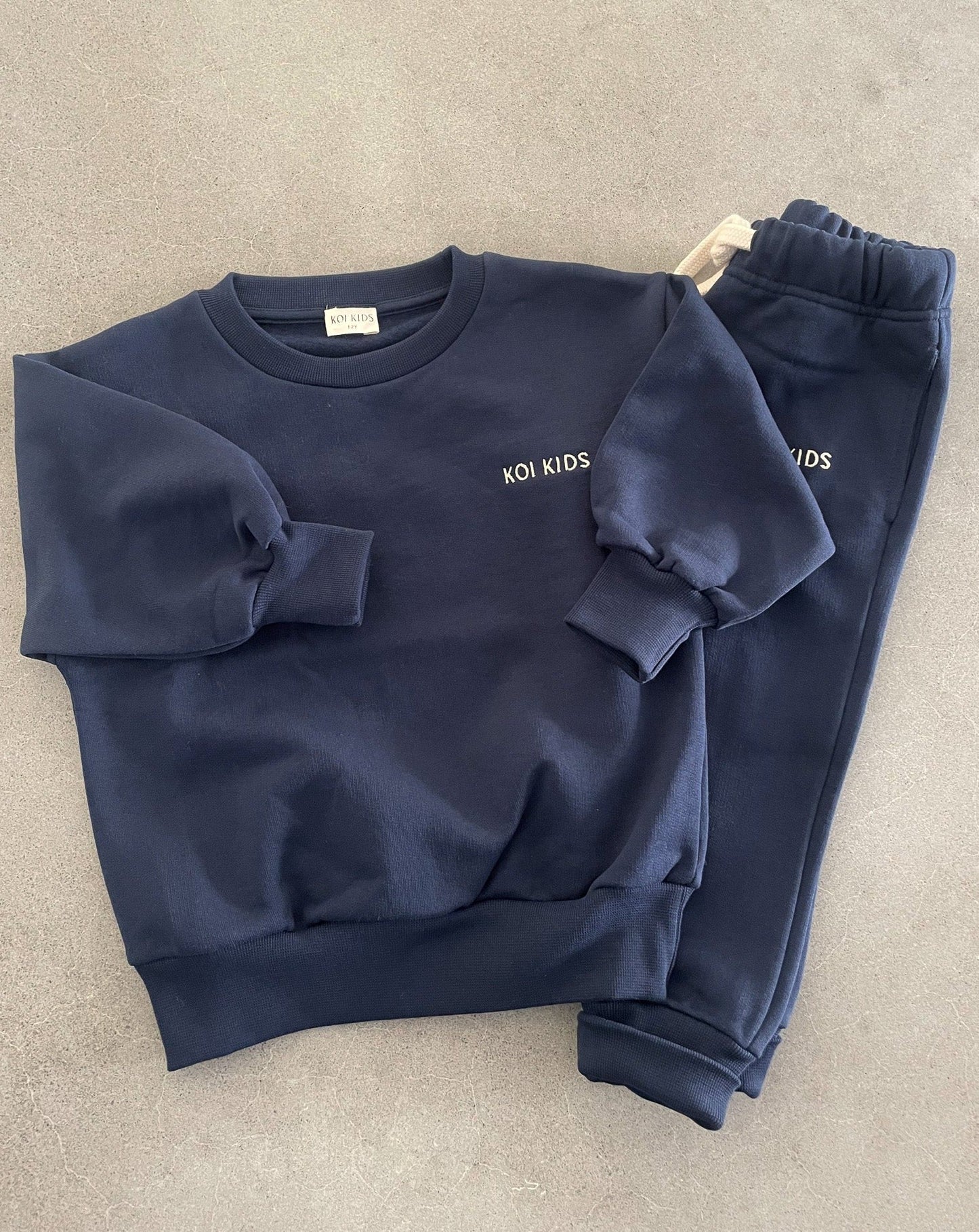 Focus spring sweatshirt / Navy